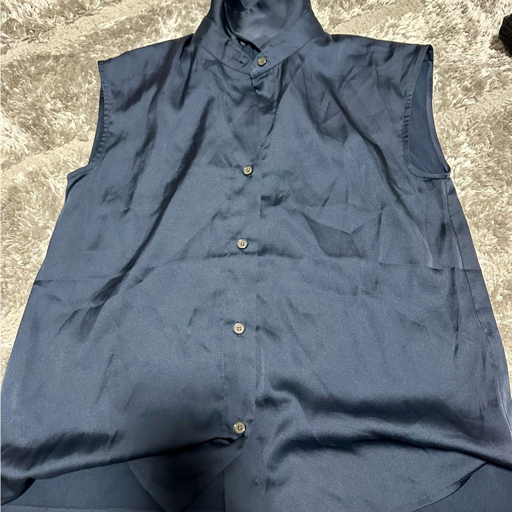Sleek Navy Sleeveless Button-Up Blouse